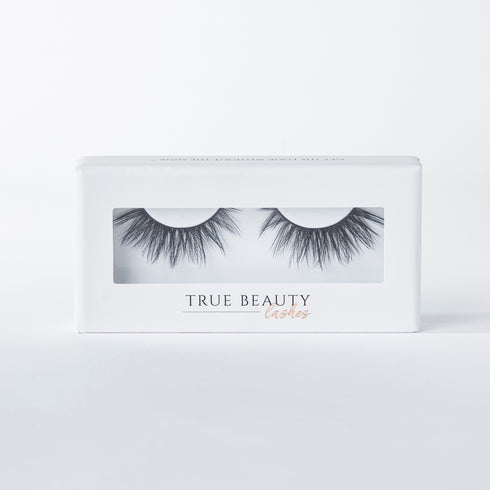 Center of Attention Lash Style